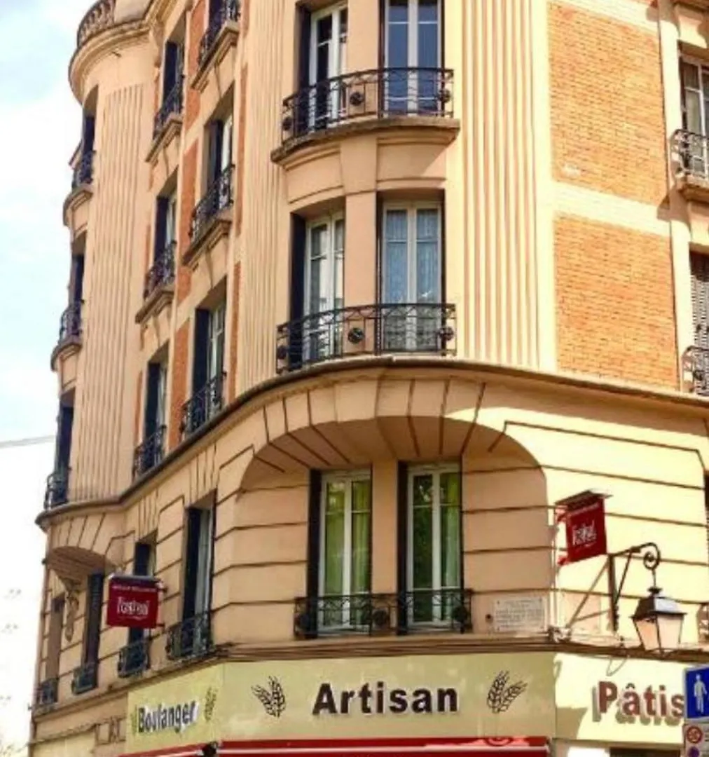 Paris Golden Studio